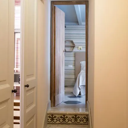Plum Guide - Carrara & Cortile